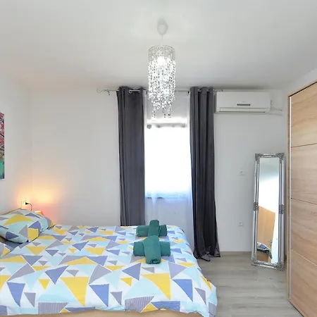 House Roberto 1790 Pomer