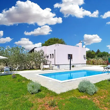 House Roberto 1790 Holiday home Pomer