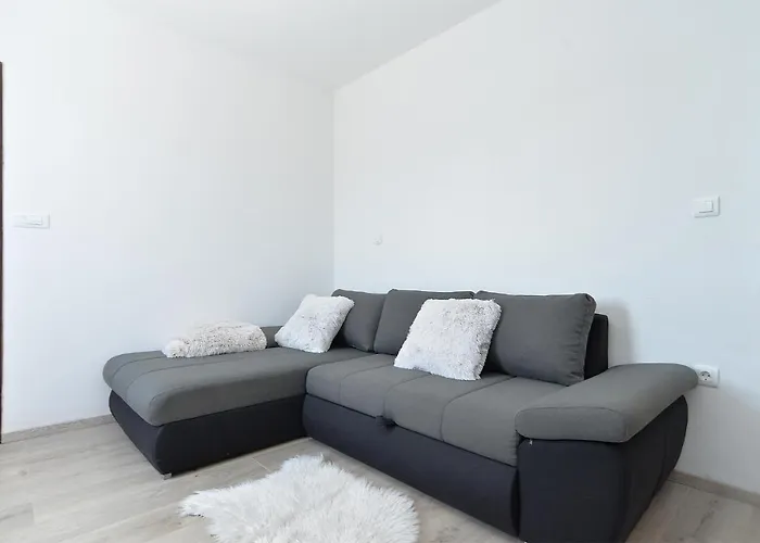 House Roberto 1790 *