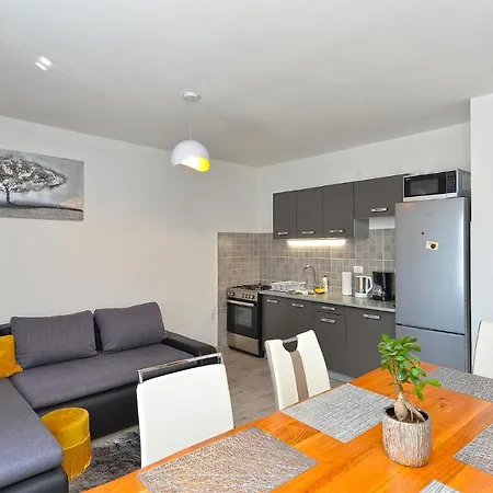 Vikendica House Roberto 1790 *