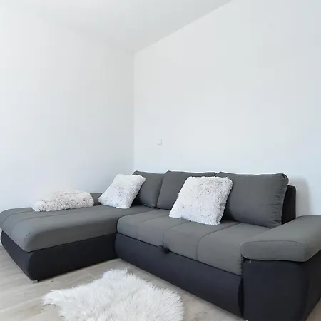 House Roberto 1790 *