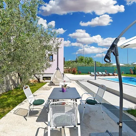 Vikendica House Roberto 1790 Pomer