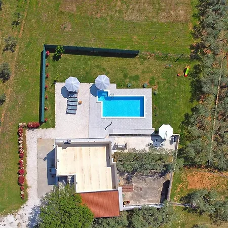 House Roberto 1790 Vikendica *